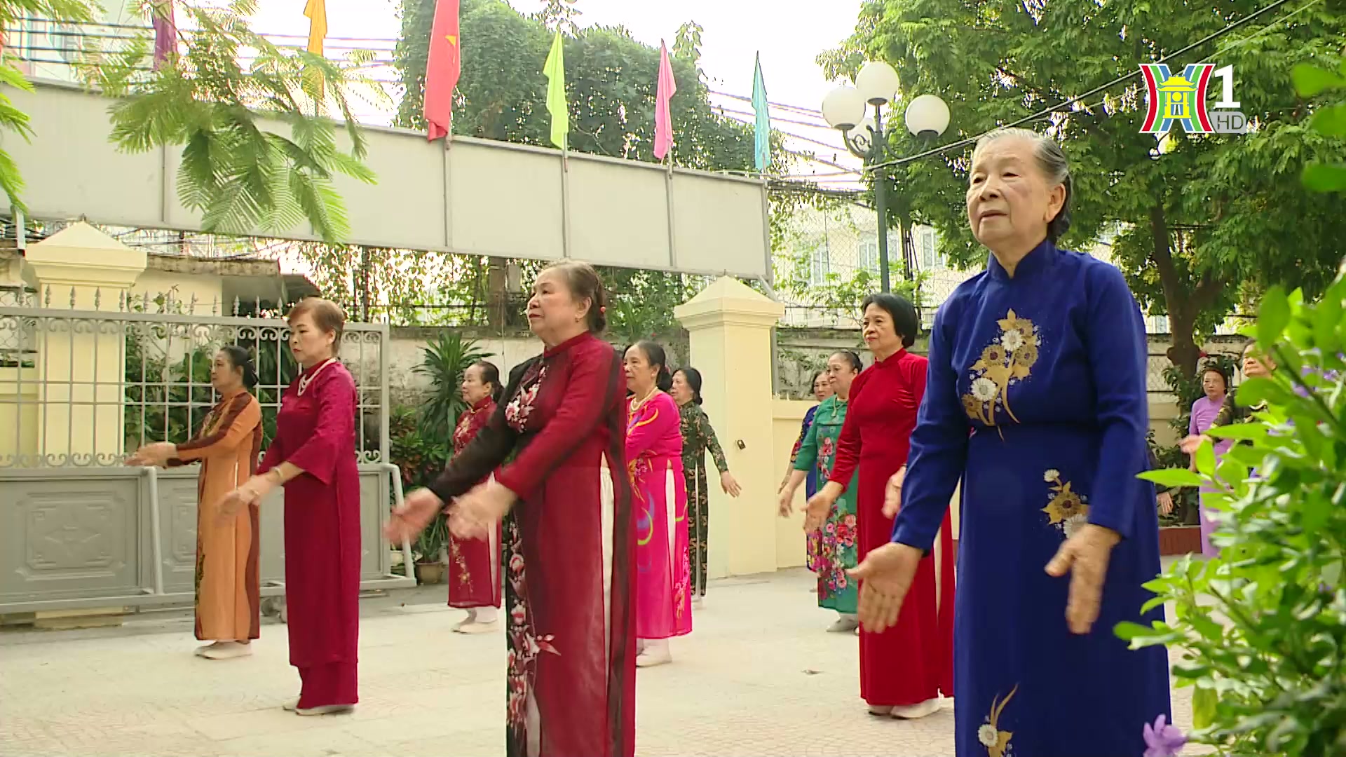 Thiếu nhi Thủ đô vui đón Tết cổ truyền